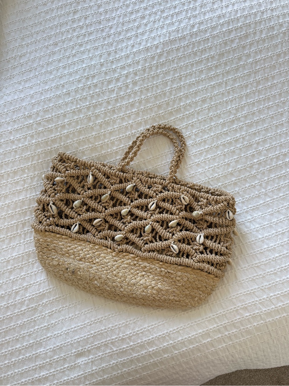 Steve Madden Natural Beige Shell-Embellished Straw Tote